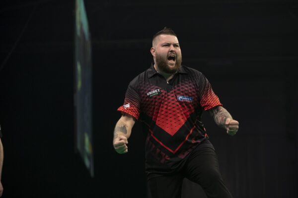 After fifteen long weeks of lockdown Smith is excited about the return of competitive play on the PDC tour. Smooth did compete in the PDC Home Tour during the lockdown, but ranked events are now set to return.