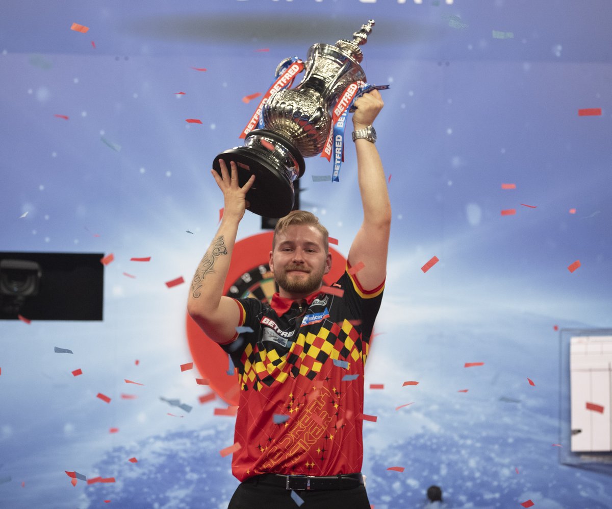 Van den Bergh wins 2020 World Matchplay final