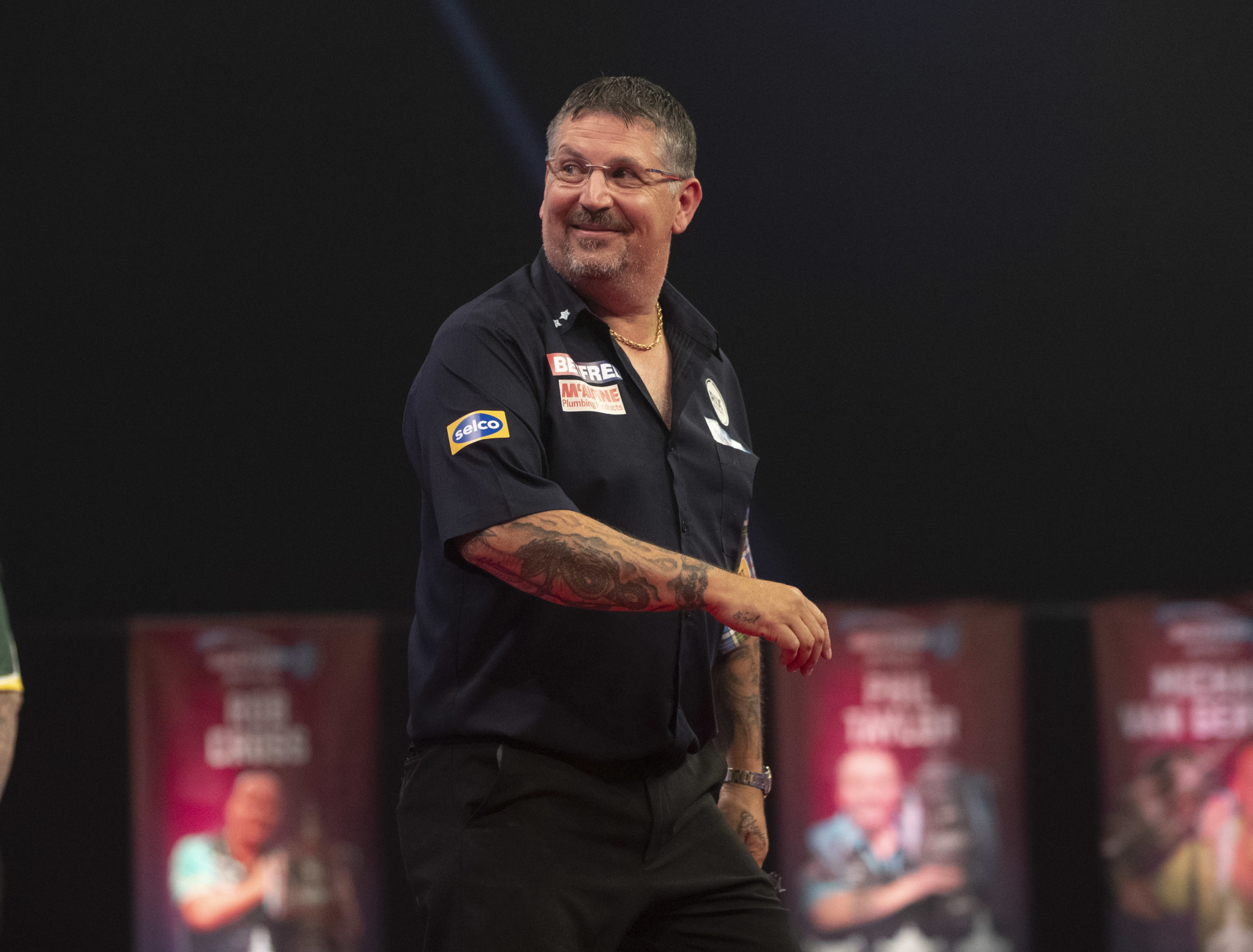 Anderson and Van den Bergh meet in World Matchplay Final