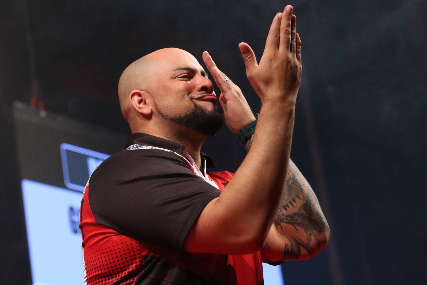 Petersen ends Price’s unbeaten run