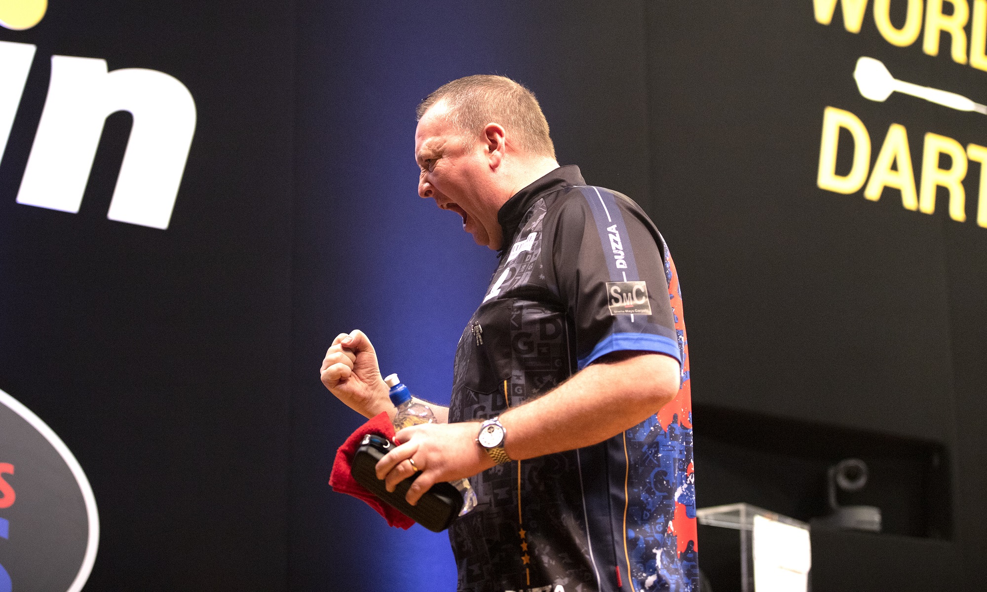 Durrant edges out Van Gerwen on day 2 of the World Series Finals
