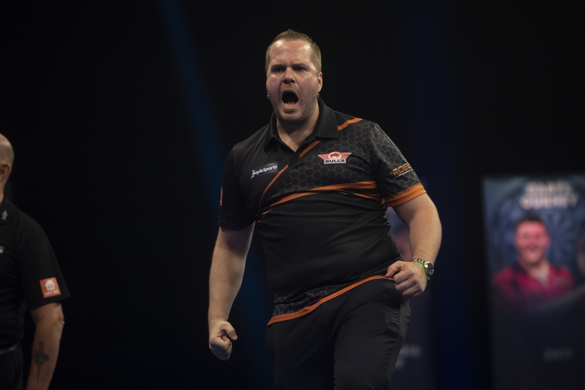 Day One of Grand Slam sees van Duijvenbode shock Wright
