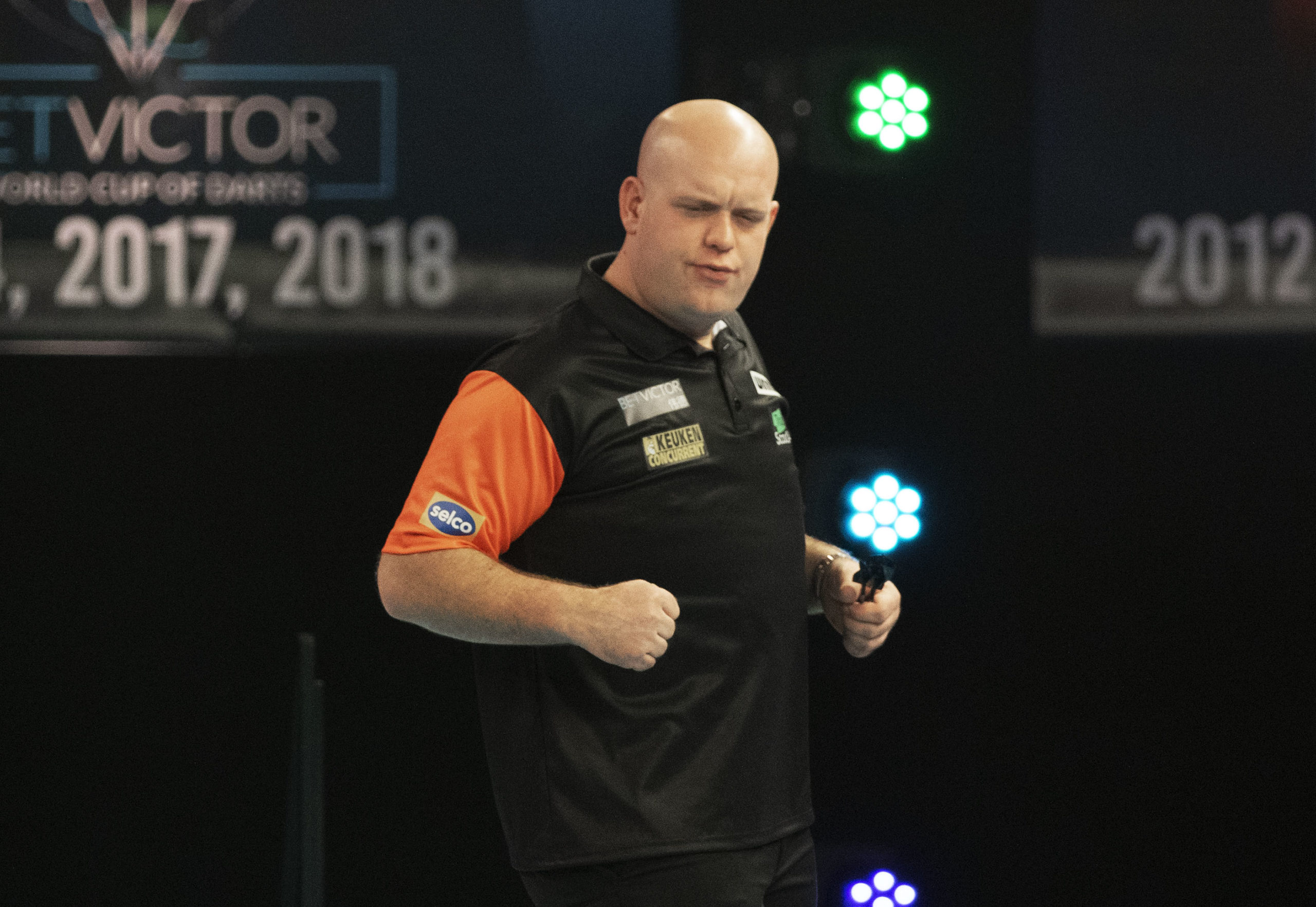 Michael van Gerwen has a recurrence of a long-standing back problem
