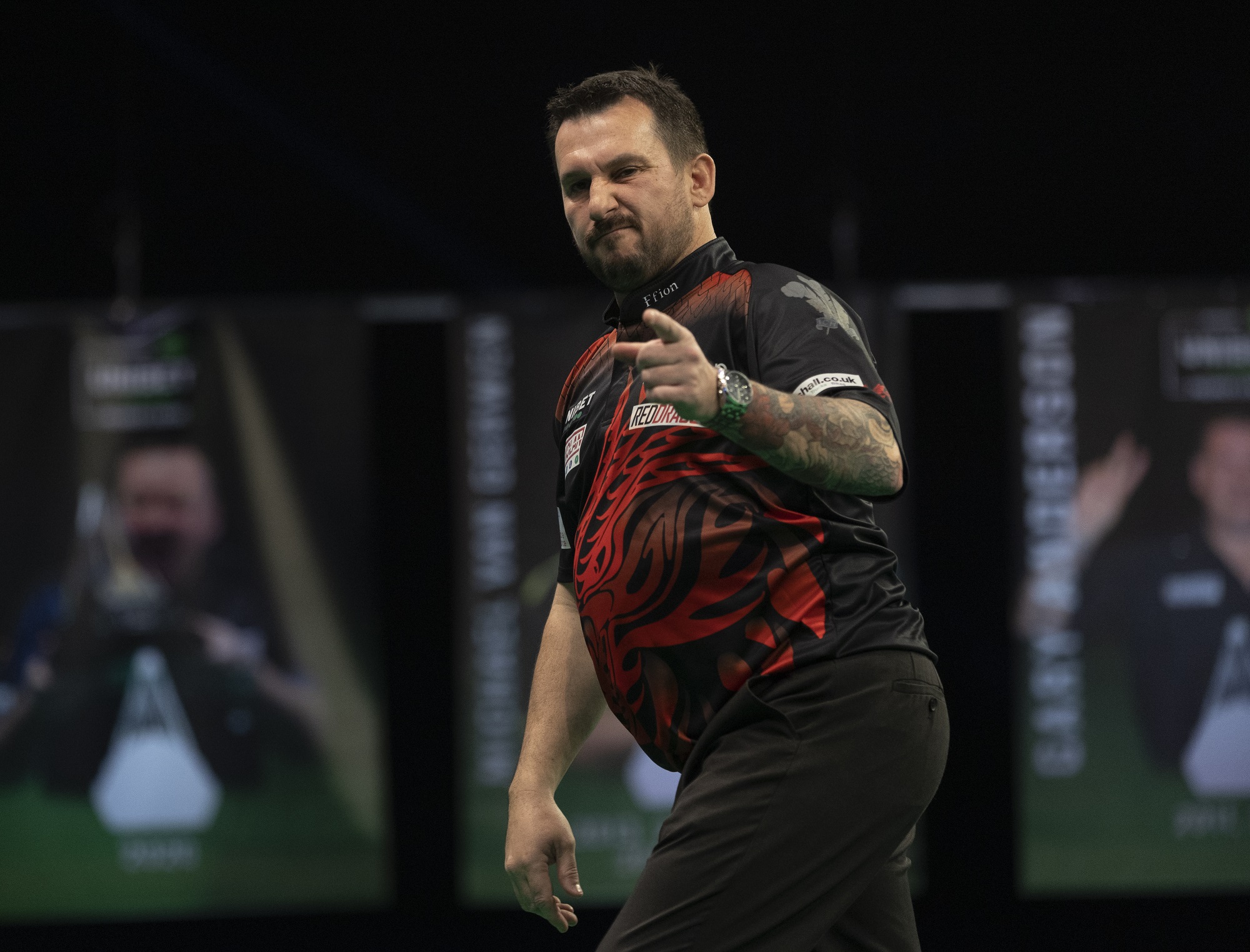 Clayton sinks Anderson to move top of Premier League