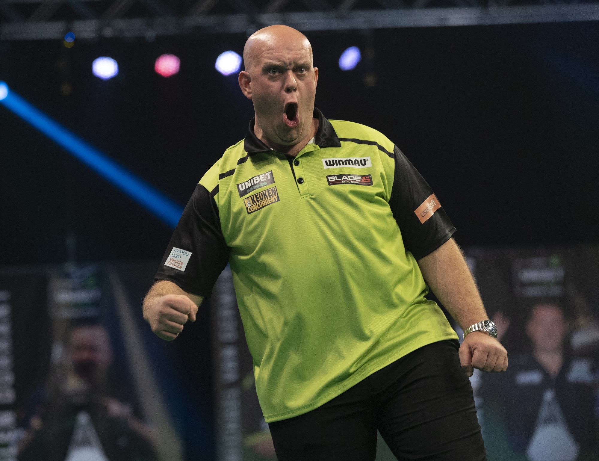Van Gerwen qualifies as two out of Premier League