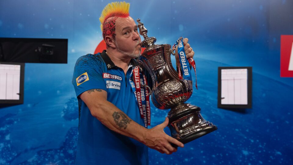 Superb Wright wins 2021 Betfred World Matchplay