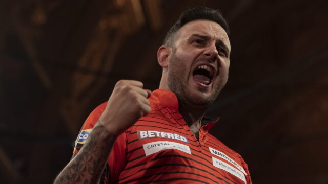 World Matchplay: Joe Cullen starts war of words with Peter Wright