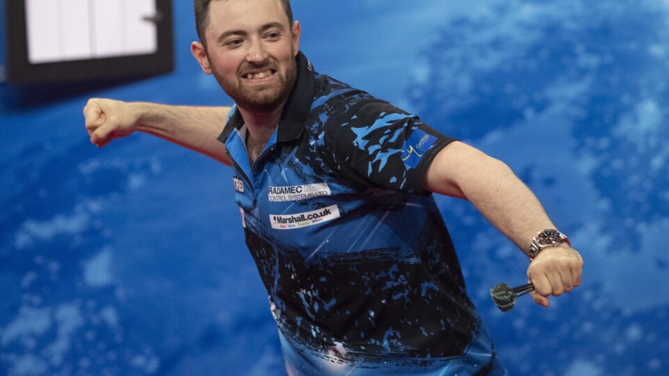 Cool Hand Humphries Takes Title In Prague