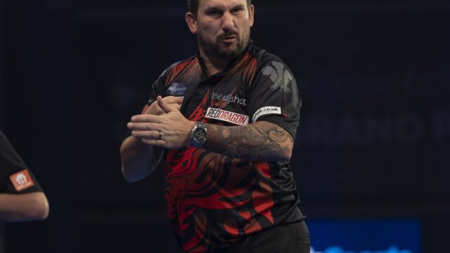 Clayton sees off De Sousa on night four of BoyleSports World Grand Prix