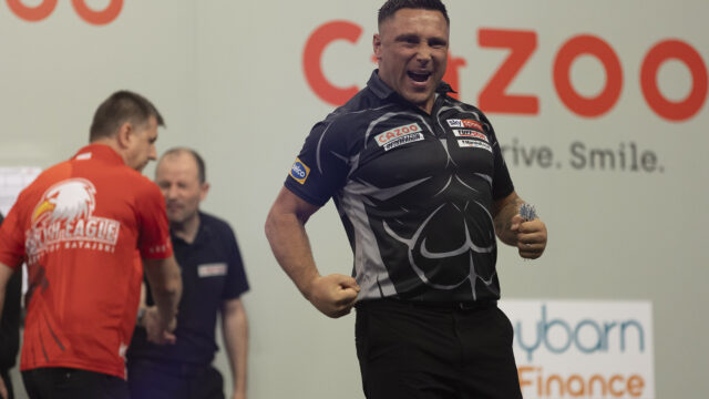 Price and Wade win long distance Quarter-Final Battles at Grand Slam of Darts
