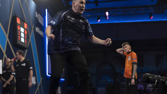 Borland illuminates Ally Pally with historic nine-darter