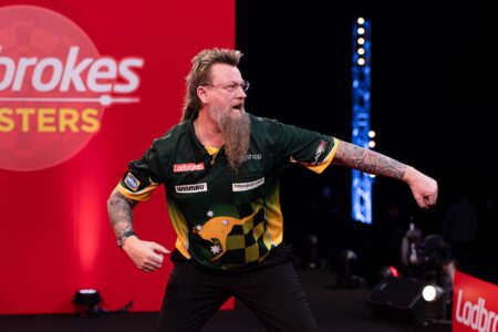 Whitlock defeats Wright