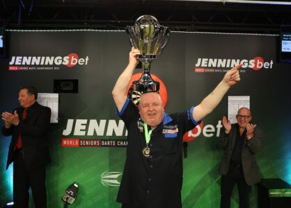Robert Thornton lifts World Seniors Darts Championship