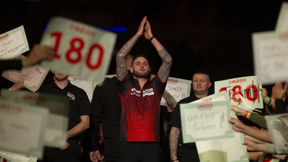 Cullen Moves into Play-Offs Spots with Victory in London