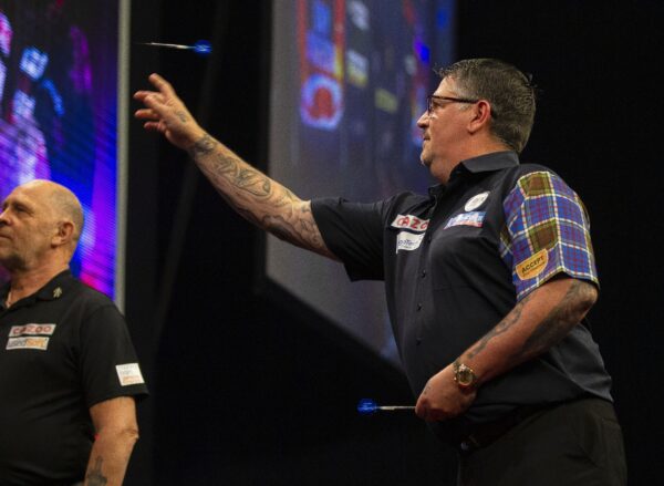 Heta wins 3rd PDC Title