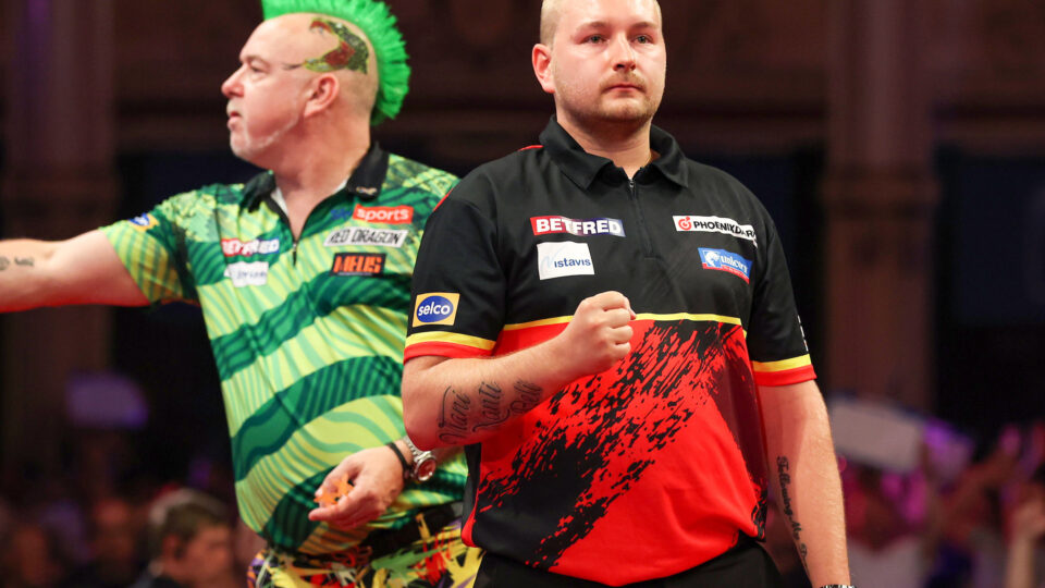 Dimitri Van Den Bergh on frosty Peter Wright handshake 