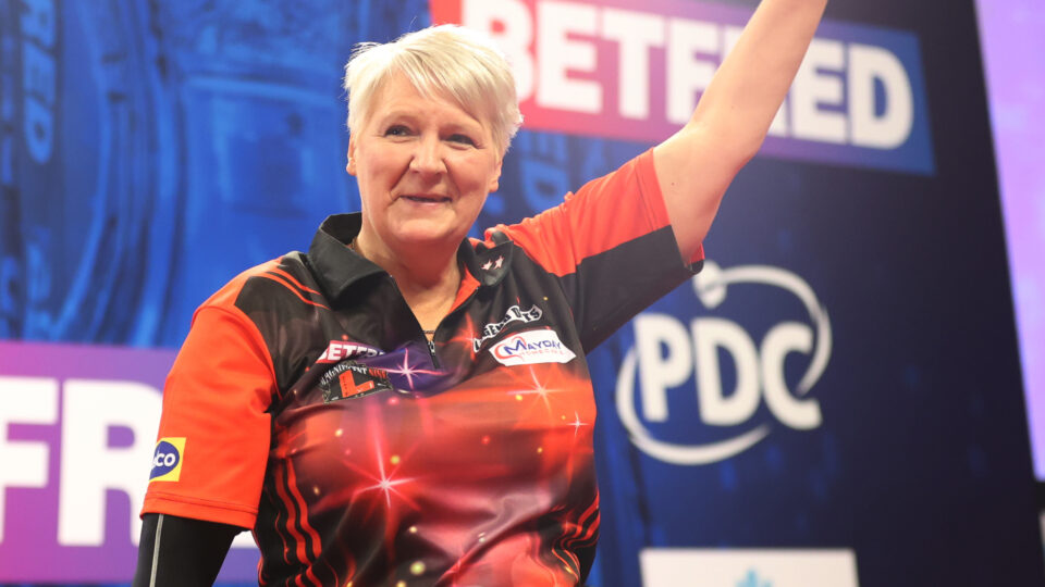 Lisa Ashton Triumphs in 2025 Women’s World Matchplay Final