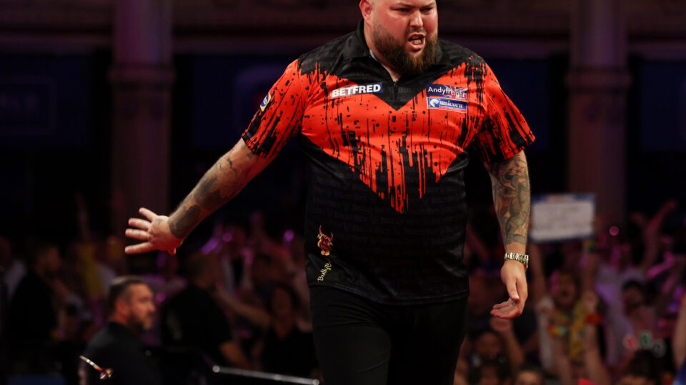 World Matchplay Day Two β A day of comebacks, with MvG defeating Lewis
