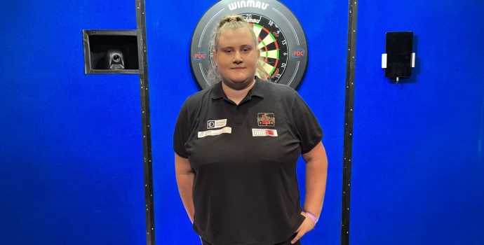 Brilliant Beau Greaves capped a historic weekend on the PDC Womenβs Series