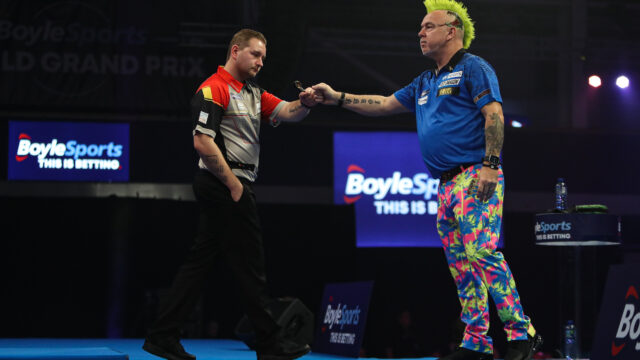 Boylesports World Grand Prix: Wright survives scare
