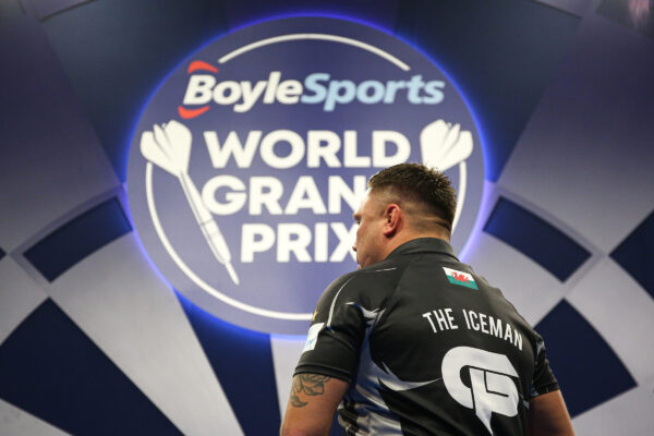 Gerwyn Price hits back at Peter Wright (PDC)