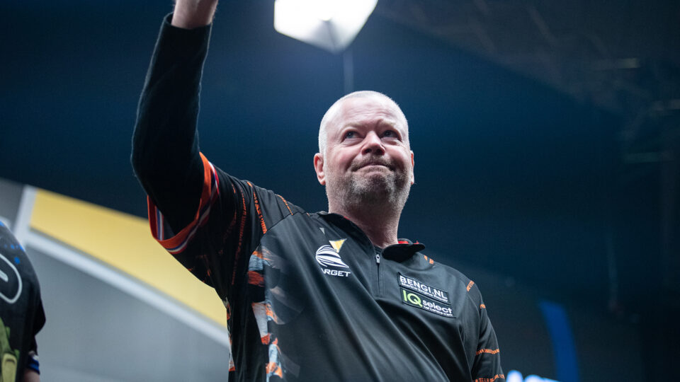 Van Barneveld sets up van Gerwen clash at the European Darts Open