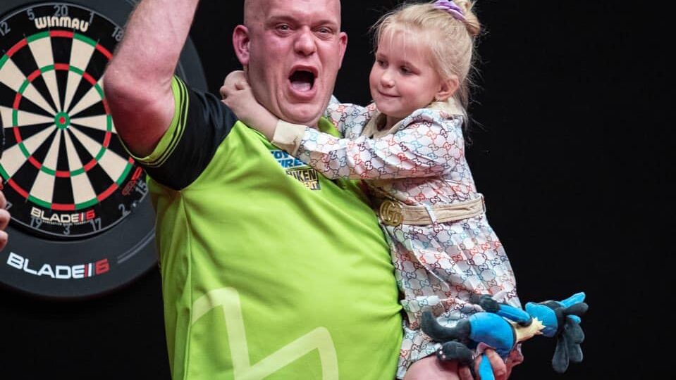 Van Gerwen and van Duijvenbode lead the charge at the Dutch Darts Championship