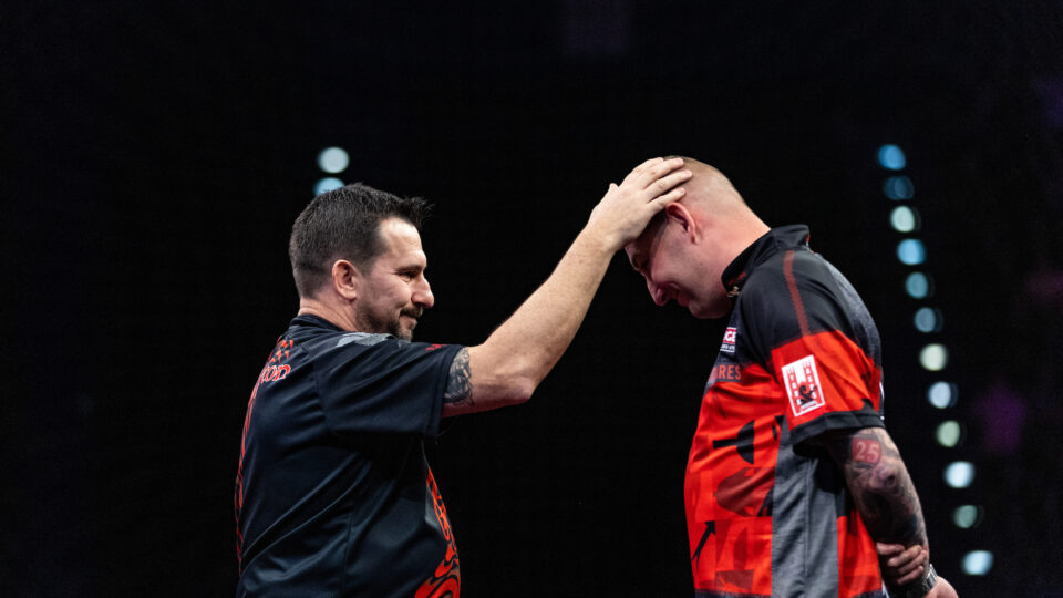 Jonny Clayton piles the pressure on Nathan Aspinall ahead of Aberdeen Showdown “All the pressure is on Nathan next week, he has to win.”
