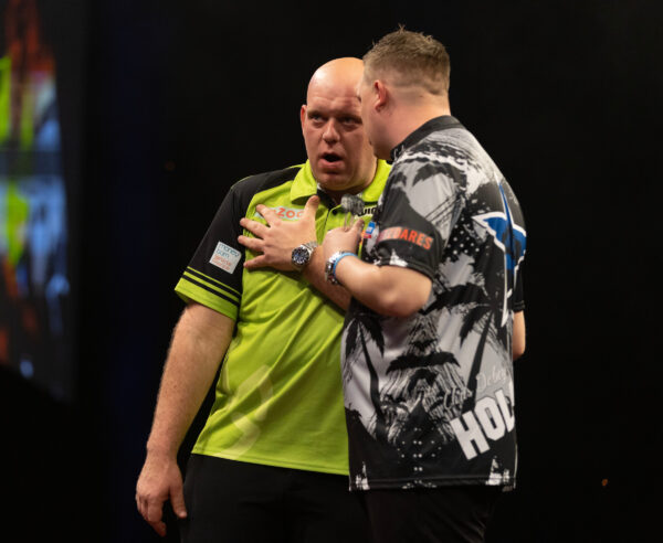 Van Gerwen confirms he will play at the O2 for the Premier League playoffs Van Gerwen confirms he will play at the O2 for the Premier League playoffs