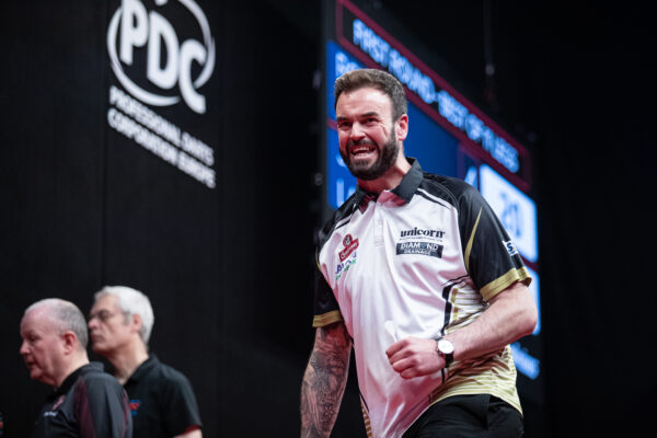 Smith and Sedlacek shine on day one of the Czech Darts Open Smith and Sedlacek shine on day one of the Czech Darts Open