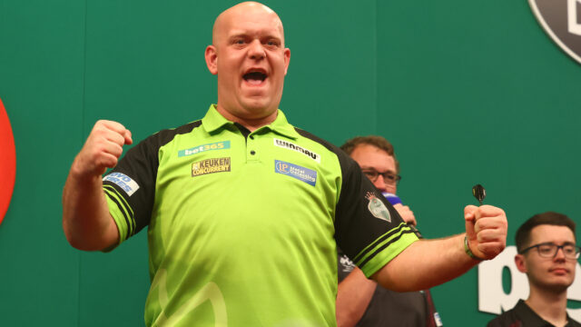 Van Gerwen still recovering after dental surgery