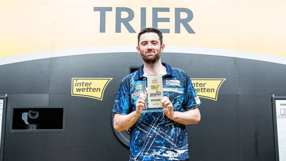 Humphries defends the European Darts Matchplay 