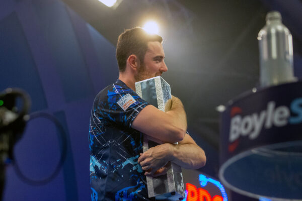World Grand Prix Glory As Luke Humphries Wins His Maiden TV Title 