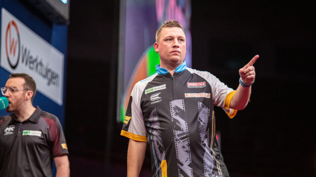Defending Champion Dobey Sets Up MvG Clash