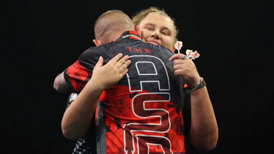 Nathan Aspinall piles the praise on Beau Greaves at the Grand Slam ” She was the name in pot 4 that no one wanted”