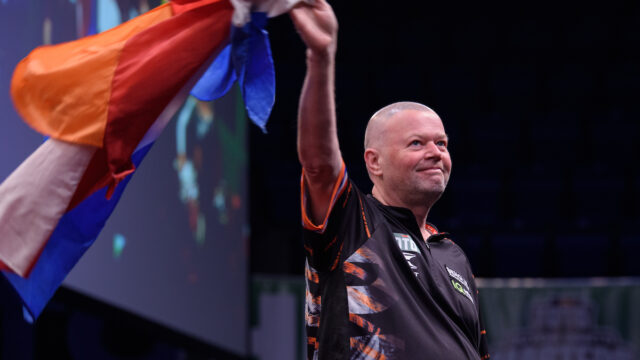 World Series Final Day 1 – Luke Littler squeezes through, while Raymond Van Barneveld and Luke Humphries both breeze by