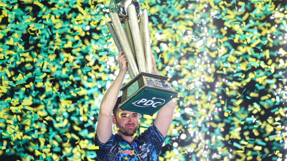 Humphries beats Littler to win PDC World Darts Championship Final