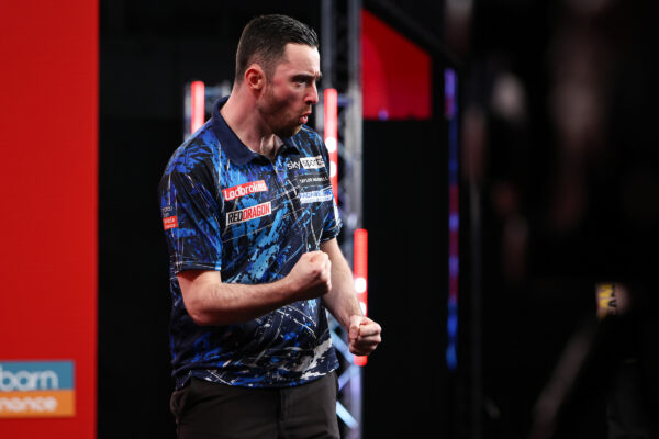 Luke Humphries labelled Dimitri Van den Bergh "incredibly slow" as fans also got in the Belgian ace back in Minehead 