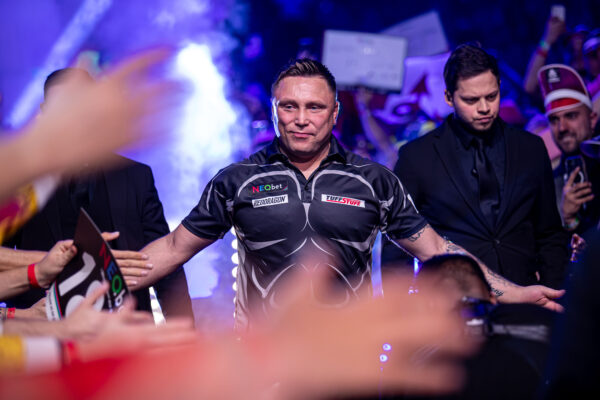 Humphries edges out Littler on a thrilling day of action at the European Darts Grand Prix 