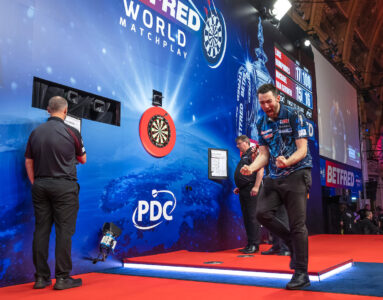 Luke Humphries celebrates at the Betfred World Matchplay.