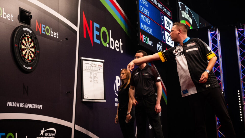 Dobey shines on day two at the German Darts Championship 