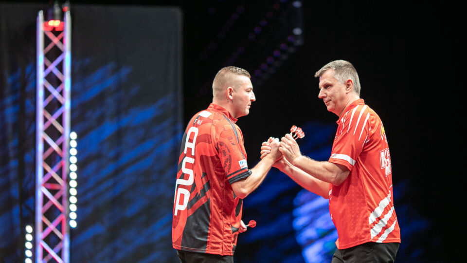 Aspinall makes a winning return to the European Tour but Smith is sent packing