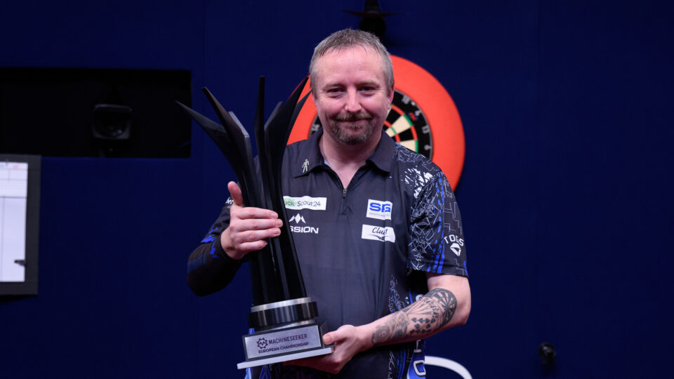 Strike it Ritchie – Edhouse claims European Championship title ahead of Wattimena 