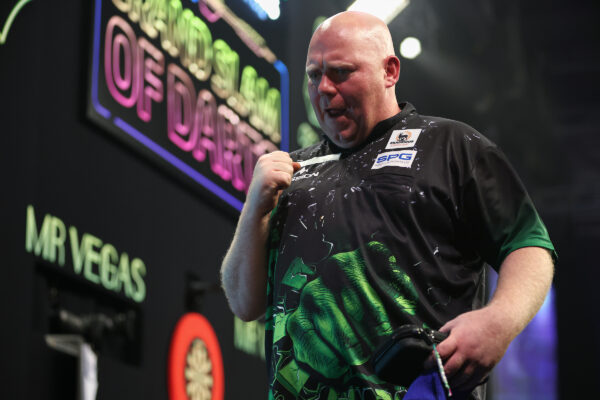 Lukeman and Mansell book a date in the semi-finals as the drama continues at the Grand Slam of Darts Lukeman and Mansell book a date in the semi-finals as the drama continues at the Grand Slam of Darts