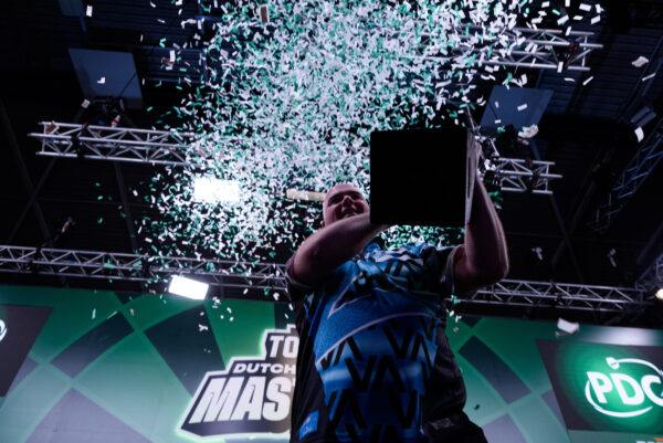 Dutch Darts Masters Glory for Cross