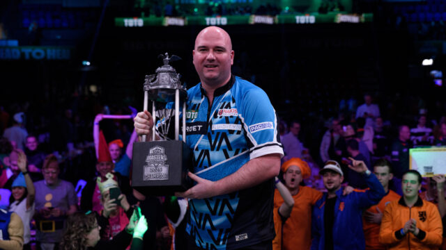 Dutch Darts Masters Glory for Cross