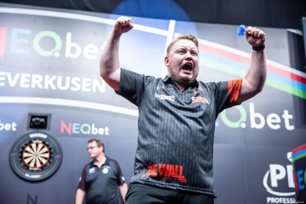 Schindler ends his wait for first Players Championship title
