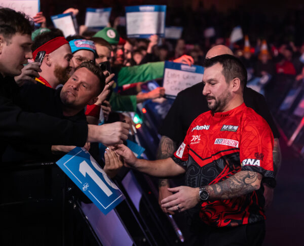 Magnificent Seven for Clayton at Players Championship 14