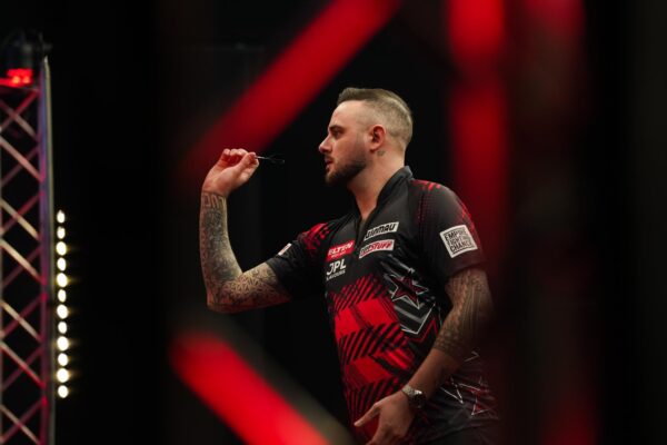 Tricole makes history in Riesa on an action-packed opening day at the 2025 International Darts Open