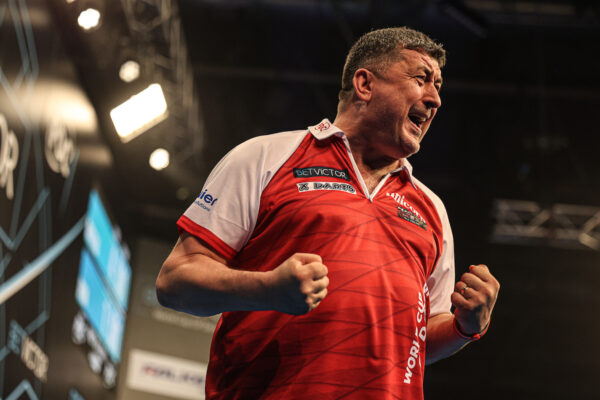 The Netherlands dominate on day one of the World Cup of Darts